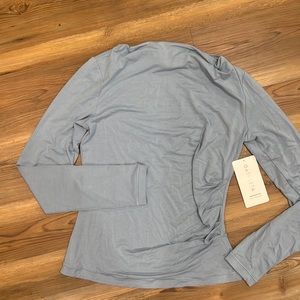 Athleta Weekender top- Blue